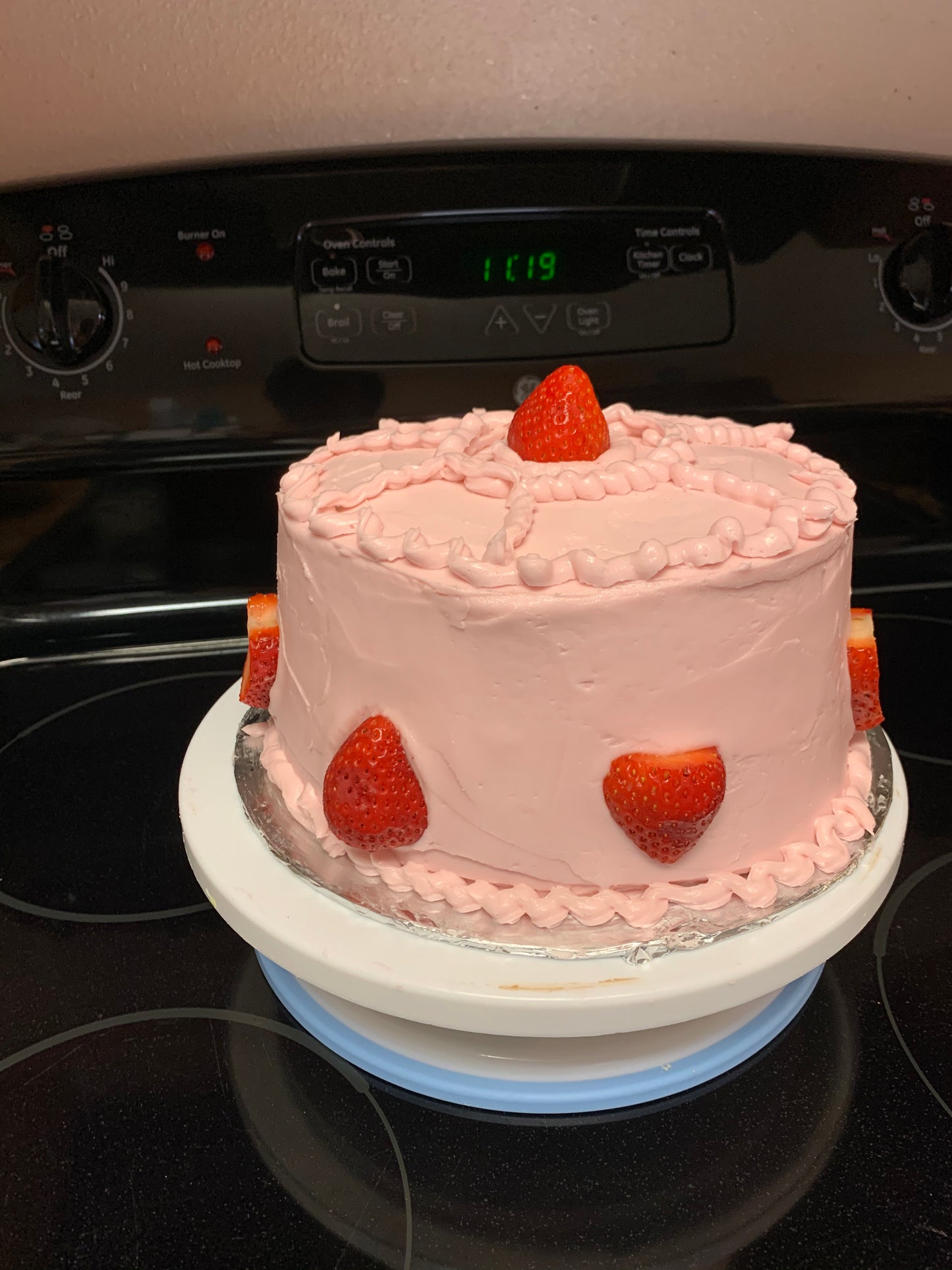 Two-layer Strawberry Cake
